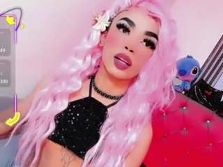 This model is live right now. gisele-fox