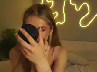 LornaAcors's Live Sex Cam Show
