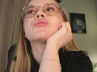 LornaAcors's Live Sex Cam Show