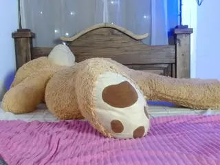 Daphne's Live Sex Cam Show