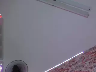 Daphne's Live Sex Cam Show