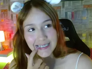 Daphne's Live Sex Cam Show