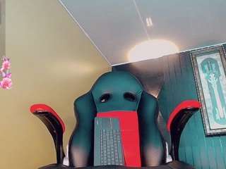 katha-crawford Drink live webcam