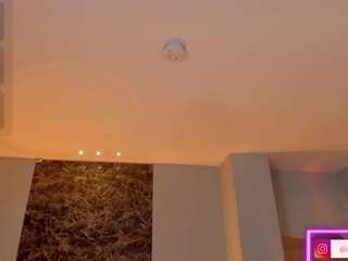 maddisoncollins, female webcam model,  years old, on live webcam