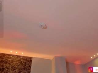 maddisoncollins Live Webcam on CamSoda