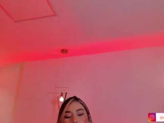 maddisoncollins live cam profile