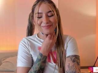 maddisoncollins Live Webcam on CamSoda