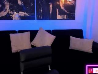 le modèle maddisoncollins est en webcam porno dans un show sur le site camsoda, il possède les tags suivants: average,brown eyes,young adult,twerk,toys,tittyfuck,teen 18,tattoos,spanking,sex toys,orgasm,no smoking,no drinking,lovense,domination,big tits,brown hair,hd,squirt