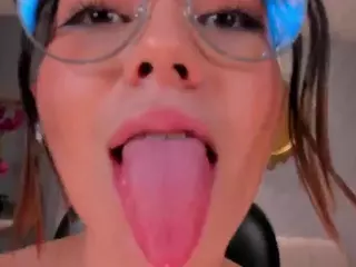 MaddisonCollins's Live Sex Cam Show