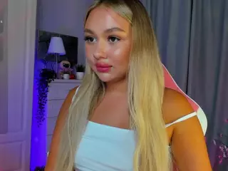 Loneve's Live Sex Cam Show