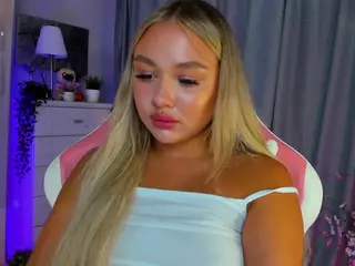 Loneve's Live Sex Cam Show