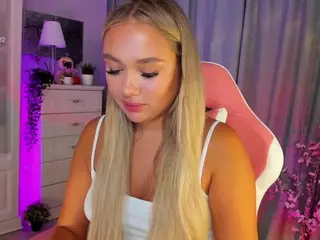 Loneve's Live Sex Cam Show