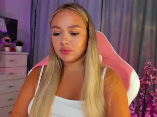 Loneve's Live Sex Cam Show