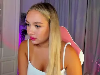 Loneve's Live Sex Cam Show