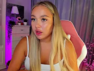 Loneve's Live Sex Cam Show