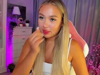 Loneve's Live Sex Cam Show