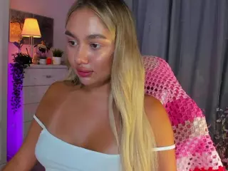 Loneve's Live Sex Cam Show