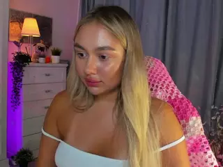 Loneve's Live Sex Cam Show