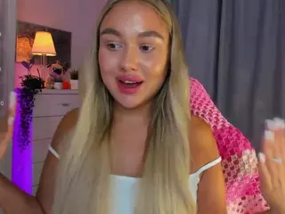 Loneve's Live Sex Cam Show