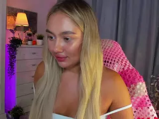 Loneve's Live Sex Cam Show