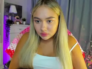Loneve's Live Sex Cam Show