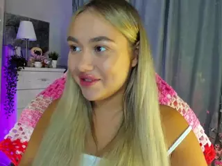 Loneve's Live Sex Cam Show