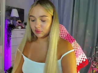 Loneve's Live Sex Cam Show