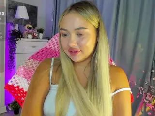 Loneve's Live Sex Cam Show