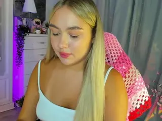 Loneve's Live Sex Cam Show