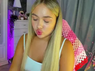Loneve's Live Sex Cam Show