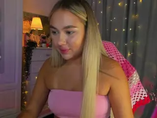 Loneve's Live Sex Cam Show