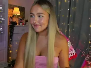 Loneve's Live Sex Cam Show