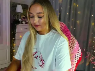 Loneve's Live Sex Cam Show