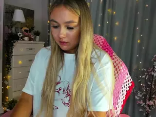 Loneve's Live Sex Cam Show