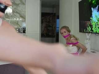 mia-cloudy Live Webcam on CamSoda