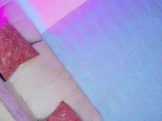 ShantallDior7 live cam preview