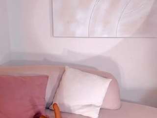 bellaclark Live Webcam on CamSoda