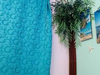 emiasamanta18's CamSoda show and profile