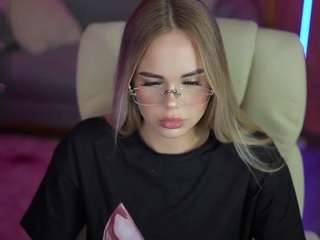 evacrush Live Webcam on CamSoda