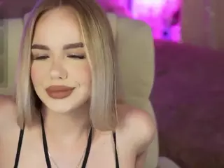 EvaCrush's Live Sex Cam Show