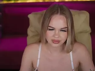 EvaCrush's Live Sex Cam Show