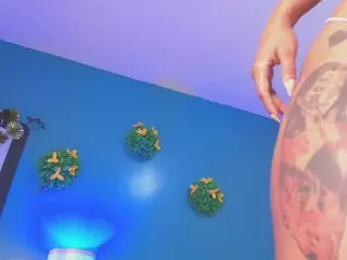 Eylend-Lisboa's Live Sex Cam Show
