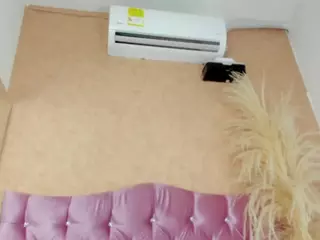 ISABELLAJROGERS's Live Sex Cam Show