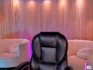 IvyJonesx's Live Sex Cam Show