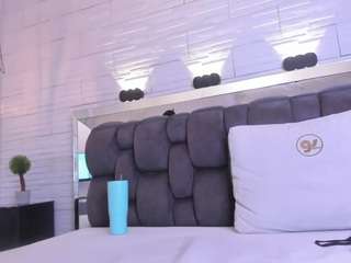 jade-heartt webcam