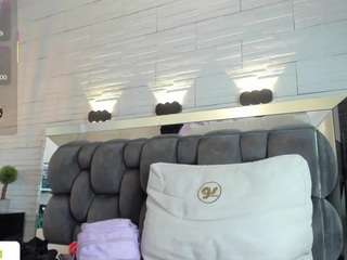 jade-heartt webcam model