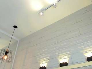 jade-heartt Live Webcam on CamSoda