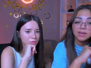 kiki-swan