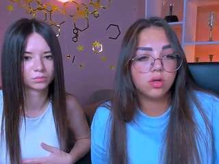 kiki-swan live webcam show