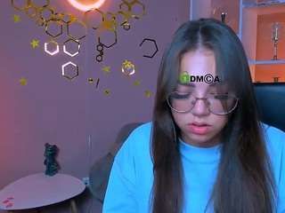 kiki-swan live webcam show